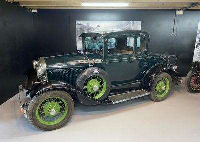 A Ford de luxe coupe 1930